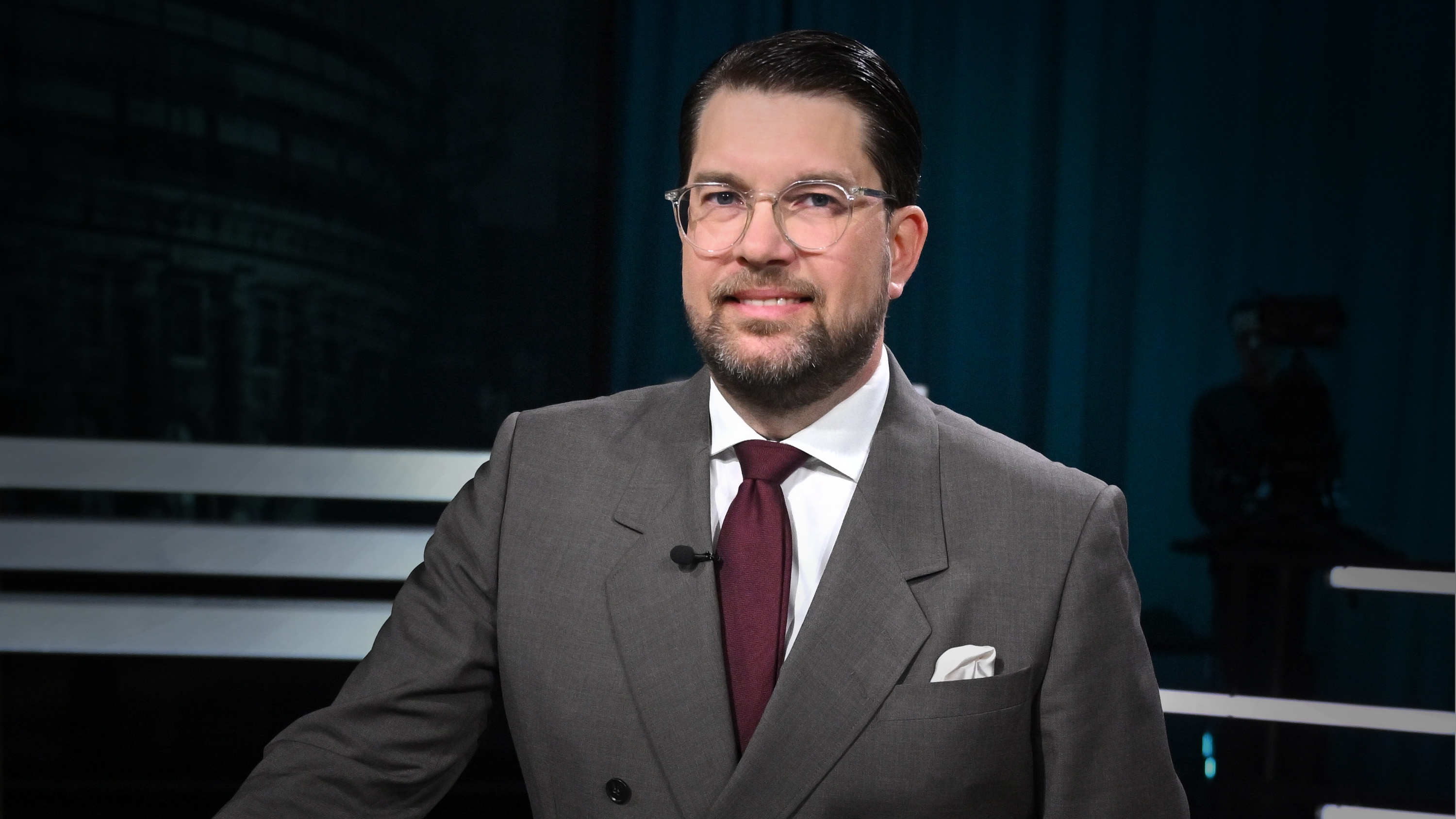 SD fick lillfingret och tog hela handen, skriver Henrik Jalalian.