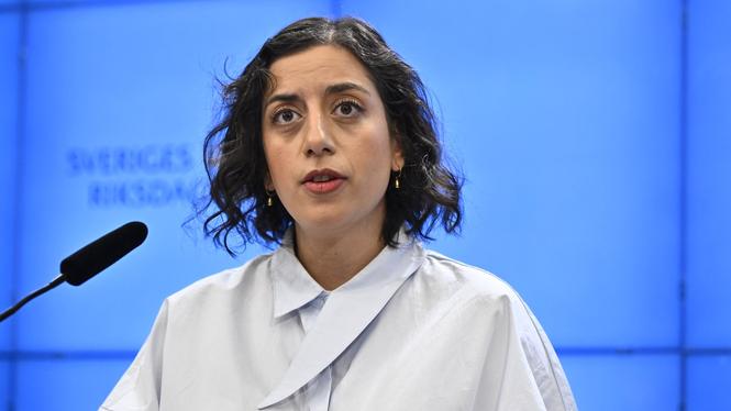 Liberalernas partiledare Simona Mohamsson (L presenterar liberala vallöften för Stockholm under en pressträff.