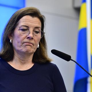 Karin Enström, partisekreterare M, kommenterar SCB:s partisympatiundersökning.