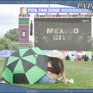 Den första VM-matchen mellan Mexiko och Sydafrika ska snart börja, men var är alla fans?
