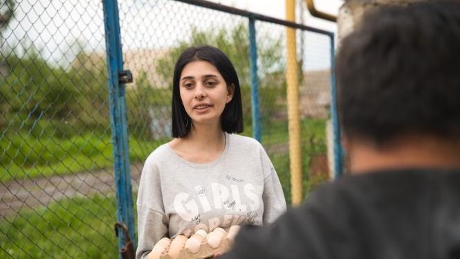 Elina Balasanyan är uppvuxen i en by utanför Nagorno-Karabachs tidigare huvudstad Stepanakert.