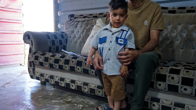 Fyraåriga Danyal har levt hela sitt liv i det yazidiska flyktinglägret i Khanki.