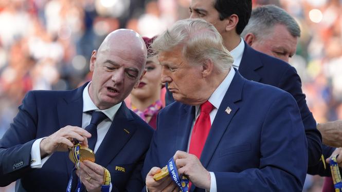 Trump: Infantino borde ta över FN